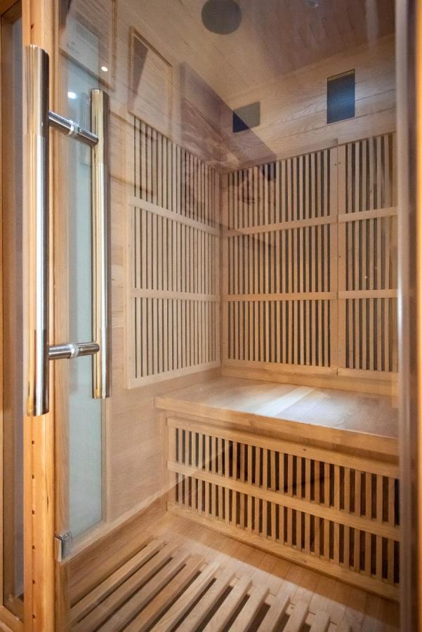 Blue Ark Lavish Sauna Suite Atenas Exterior foto